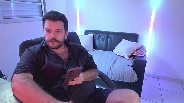 BadDaddyBrasil live XXX chat