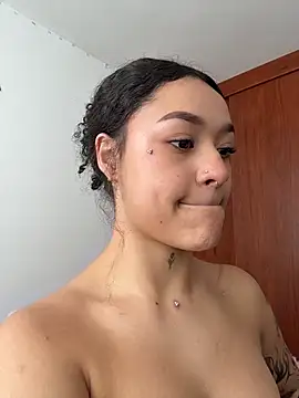 Chat XXX en directo de crystal_dlun