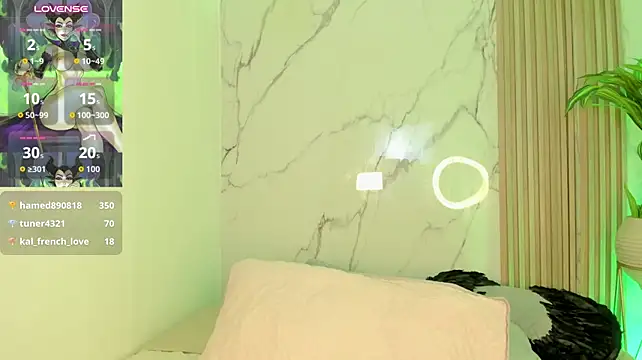 Chat XXX ao vivo de Ninalune