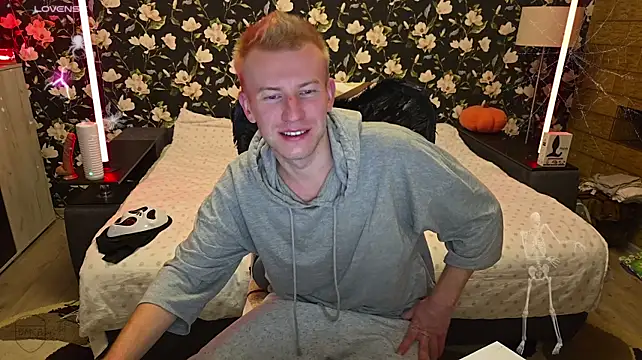 Vuitton Adlı Modelin Canlı XXX Sohbeti