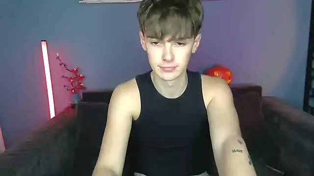 Chat XXX en directo de YourMilkyGuy