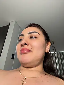 แชท XXX สดของ AnushaKumari