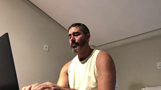 Chat XXX ao vivo de victor_chat
