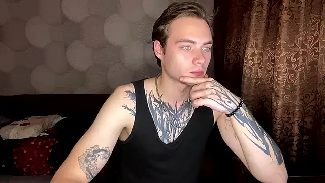 ErnestTarlet Live XXX Chat