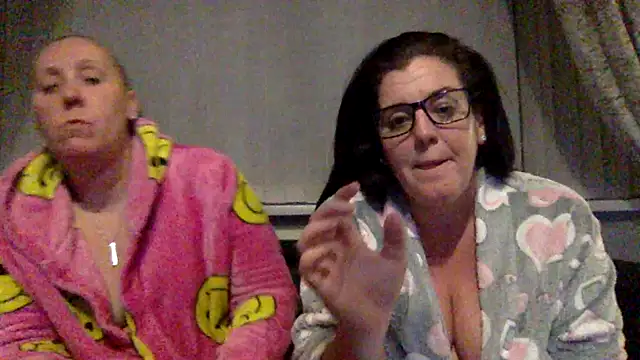 Chat XXX en directo de MsRaven_MsRiot