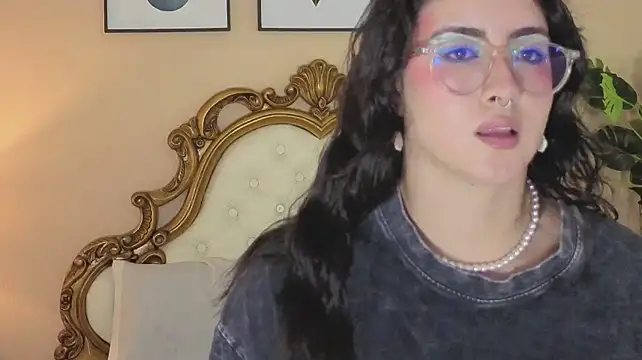 LiLLiAnderson Adlı Modelin Canlı XXX Sohbeti