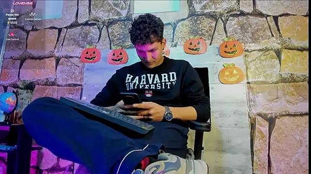 Онлайн чат XXX Axel_Romanov