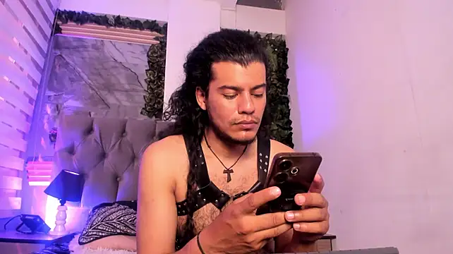 baltazar_grayy Adlı Modelin Canlı XXX Sohbeti
