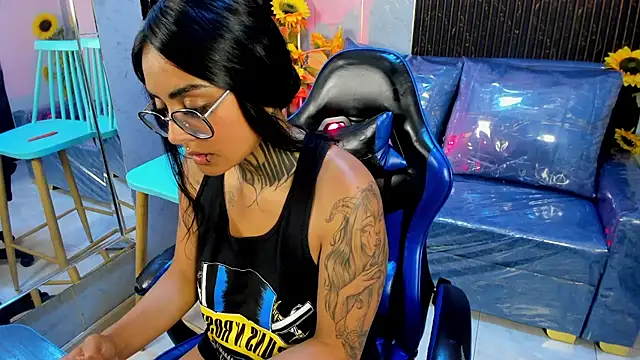 Lovely_celeste's Live XXX Chat
