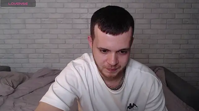 Alexxx_horny: онлайн-секс-чат