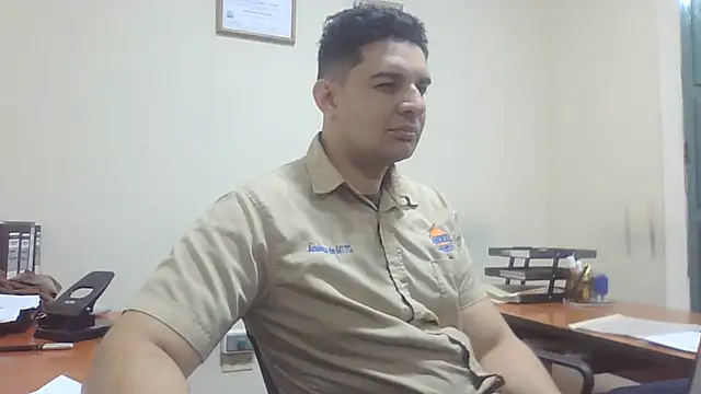 Officeb0y 라이브 XXX 채팅