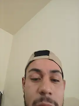 Taylor_DiamondBoy 即時 XXX 聊天