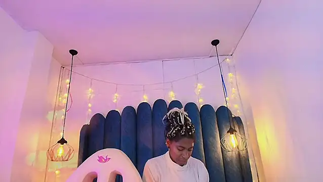 دردشة Queen_perla_ الجنسية المباشرة