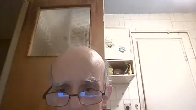Chat +18 de mariusica1@xh ao vivo