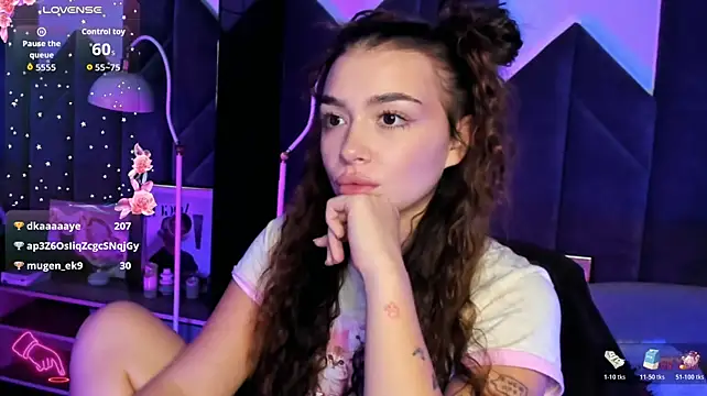 KiaraKiy live XXX chat