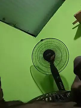 chandrasirik's Live XXX Chat