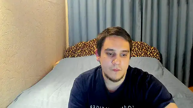 Chat XXX ao vivo de Bear_Beer130