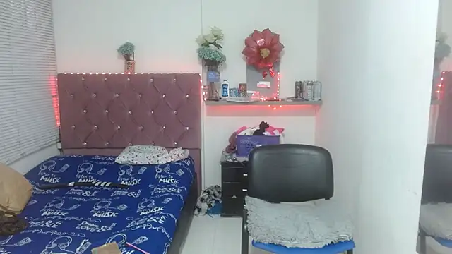 Chat +18 de sofiacumgil ao vivo
