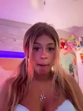 madluvlytho XXX чат на живо