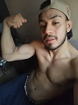 Chat XXX ao vivo de Taylor_DiamondBoy