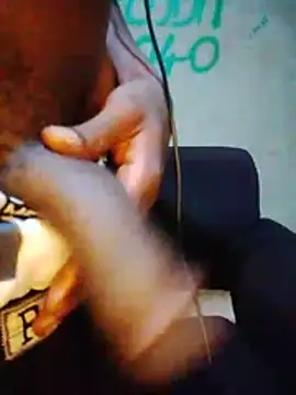 Demon254_ live XXX chat
