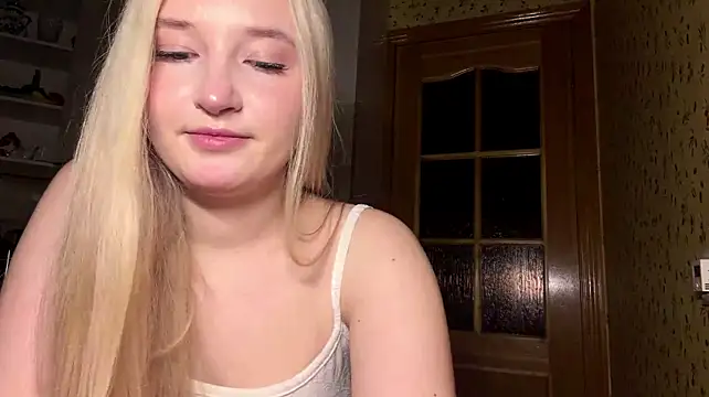 KinyKim Live XXX-Chat