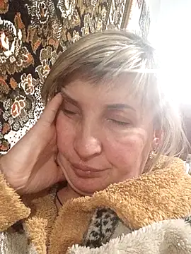 BellaBlum777 Show in webcam