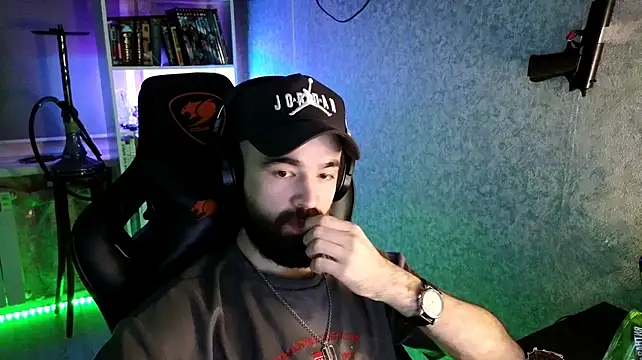 Chat +18 de _Serious_Man ao vivo