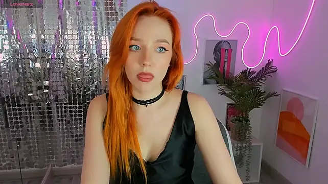 ZlataSaar's Live XXX Chat