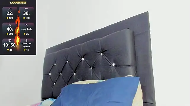 Chat XXX ao vivo de santi_brown