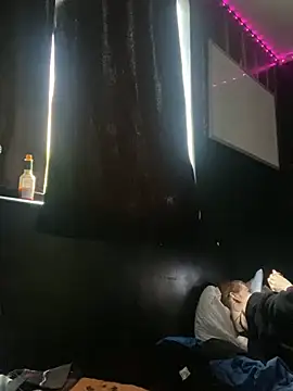 DaeDotFrankyLoko's Live XXX Chat