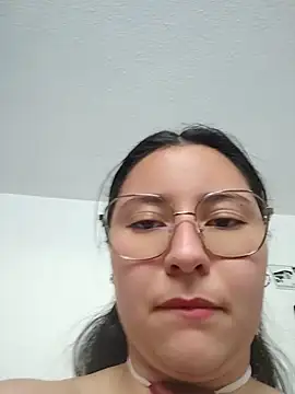 הופעת וובקאם של Queen_linda1