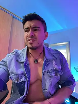 Chris_Clarck Live XXX-chat