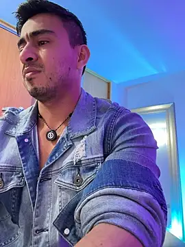 XXX chat uživo modela Chris_Clarck