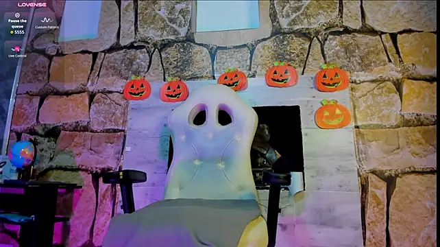 צ'אט XXX בשידור חי של Axel_Romanov