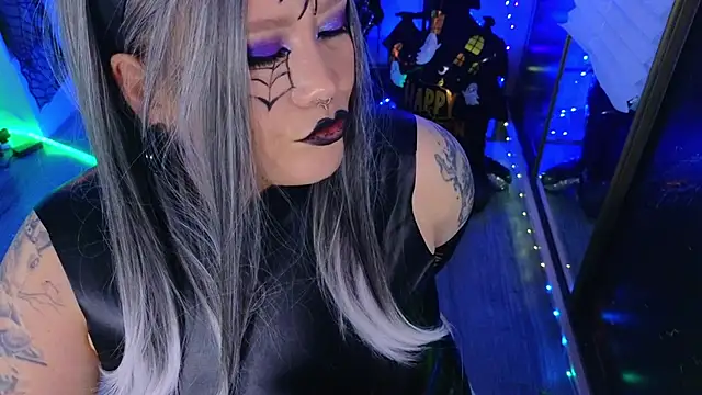 wickedxqueen élő XXX-chatje