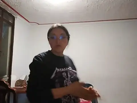 צ'אט XXX בשידור חי של phoenixxxx777