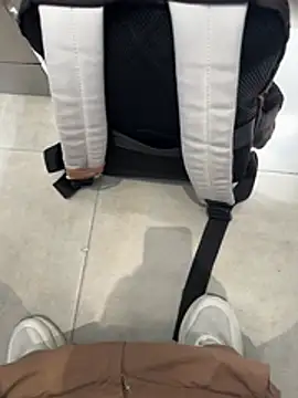 צ'אט XXX בשידור חי של LucasJewely