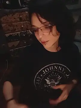 MissBunny-: онлайн-секс-чат