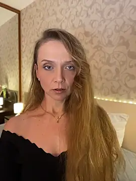 دردشة Lady_Taty الجنسية المباشرة
