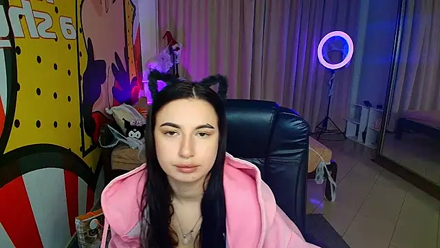 Mila_Vael Adlı Modelin Canlı XXX Sohbeti