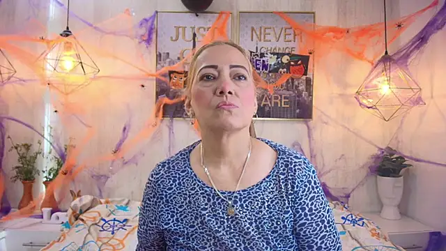 Iris_faster Live XXX-Chat