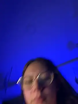 XXX chat uživo modela Bonniepark_