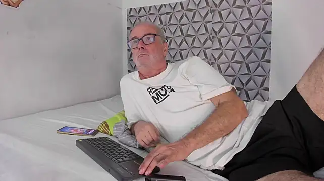 Онлайн чат XXX david_holman
