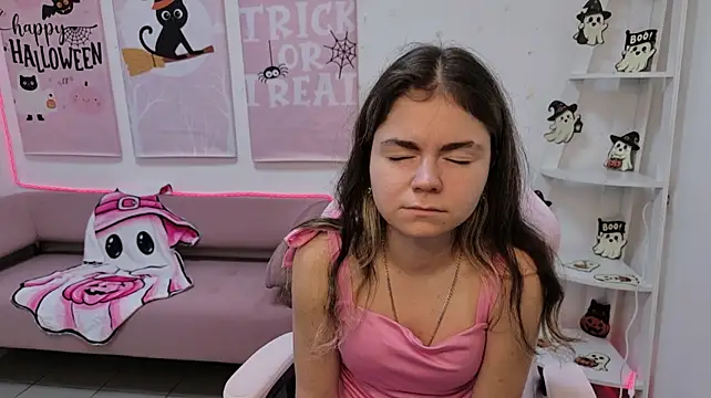 XXX chat uživo modela TinaRedly