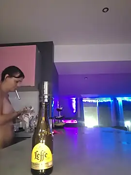 Chat XXX ao vivo de JuneLaFrenchie
