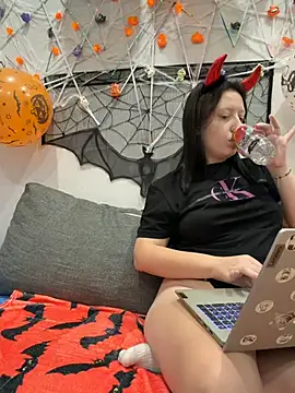 XXX chat uživo modela nahida77
