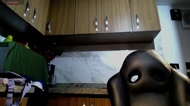 iniyalaboni_ live XXX chat