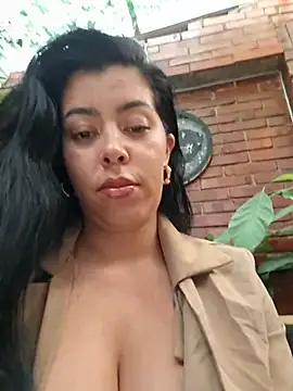 Luianna's Live XXX Chat