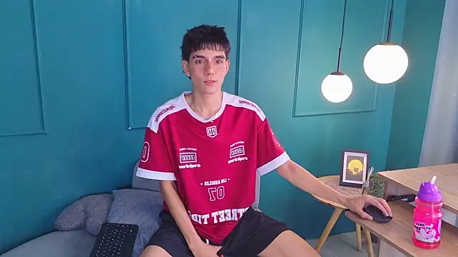 christopher_robin4 Adlı Modelin Canlı XXX Sohbeti